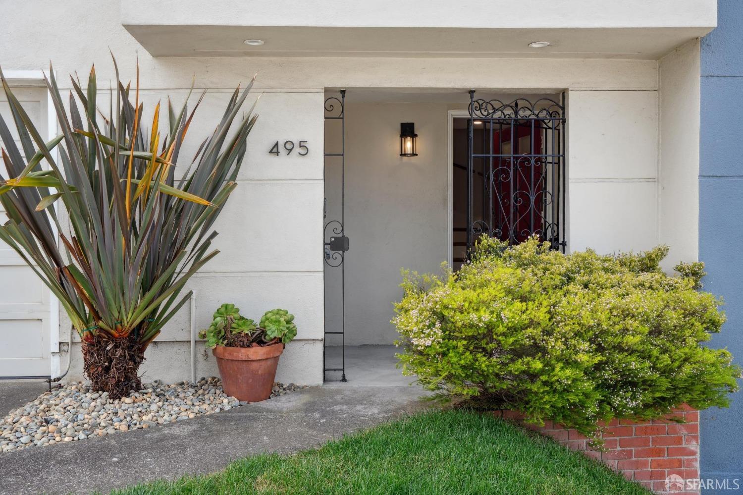 495 Bright Street