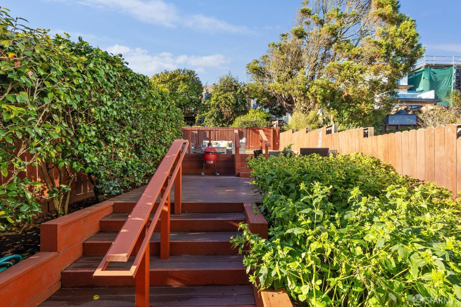 452 Chenery Street