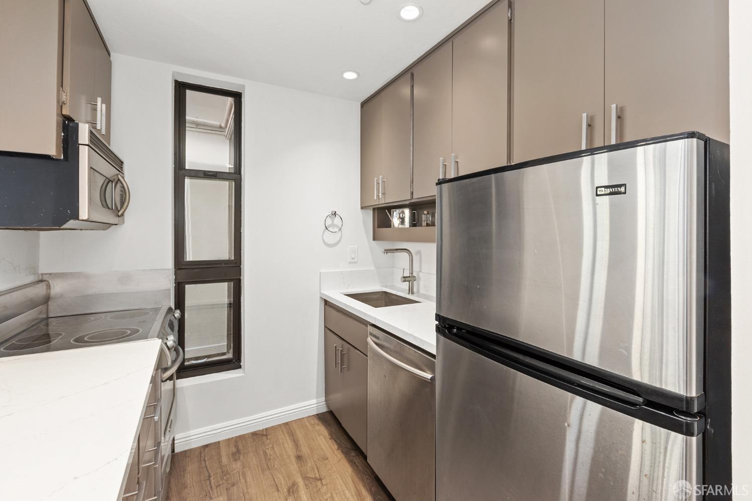 455 Vallejo Street # 105
