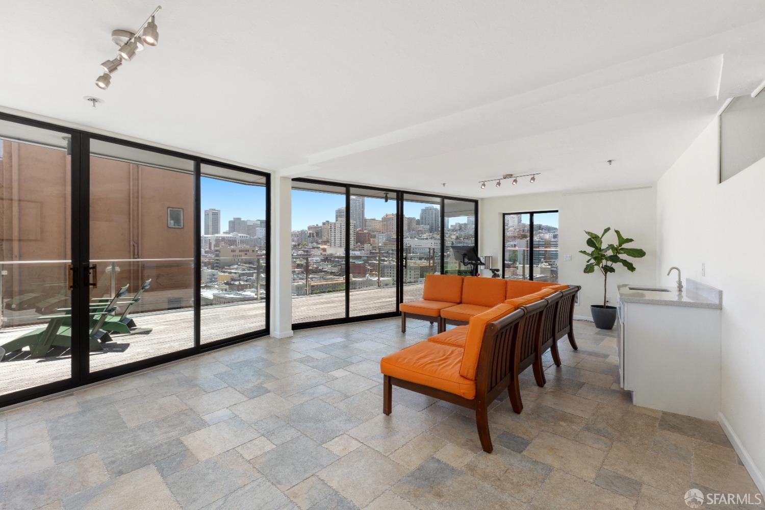 455 Vallejo Street # 105