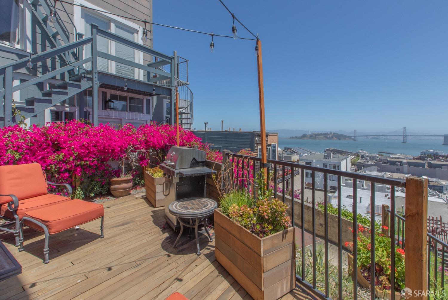 455 Vallejo Street # 105