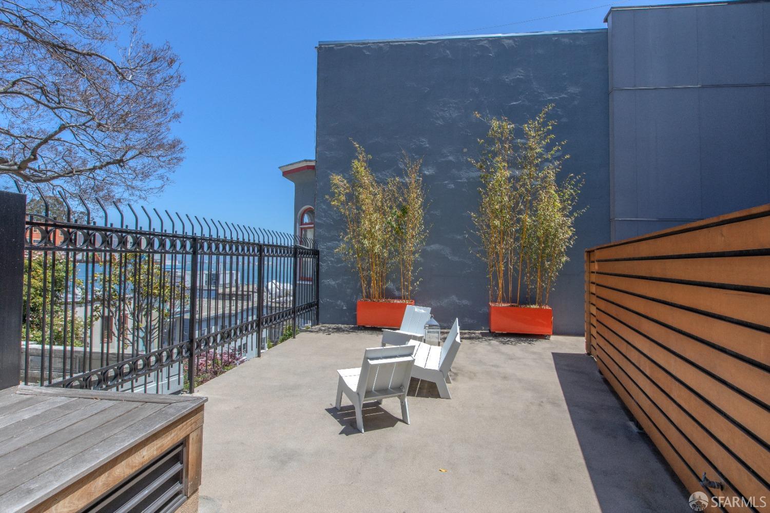 455 Vallejo Street # 105