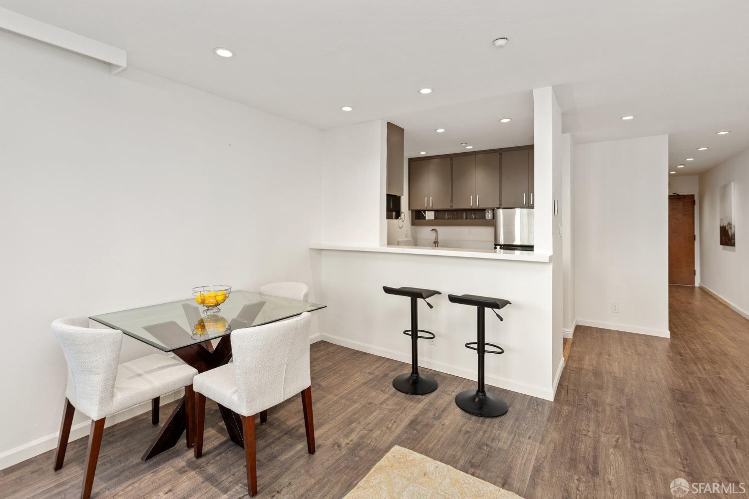 455 Vallejo Street # 105
