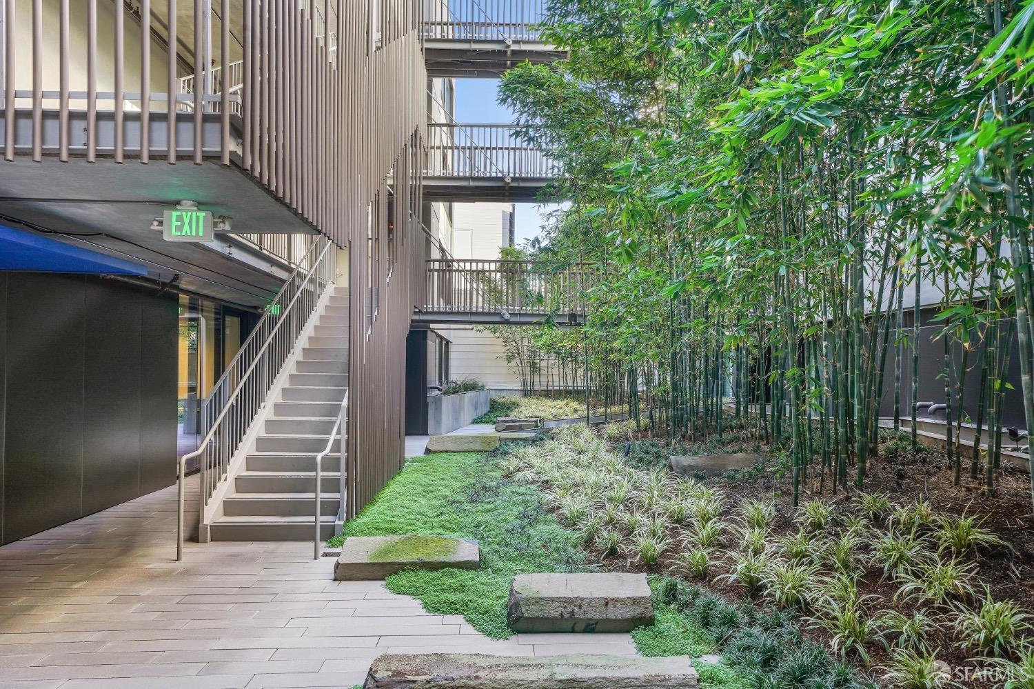 400 Grove Street # 209