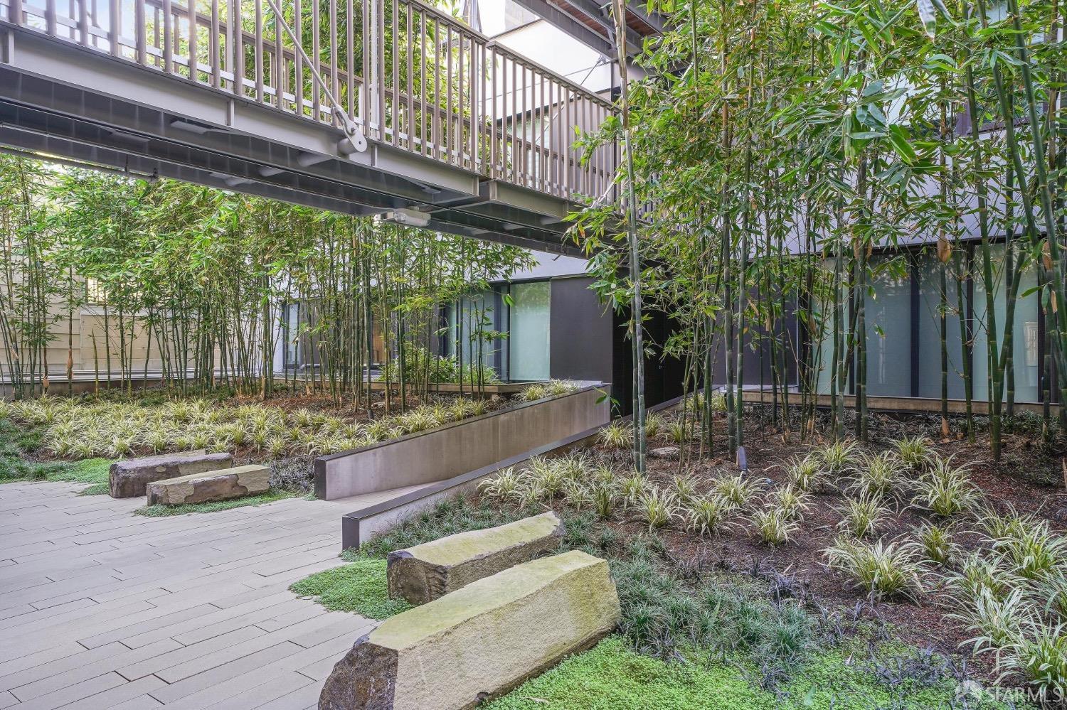 400 Grove Street # 209