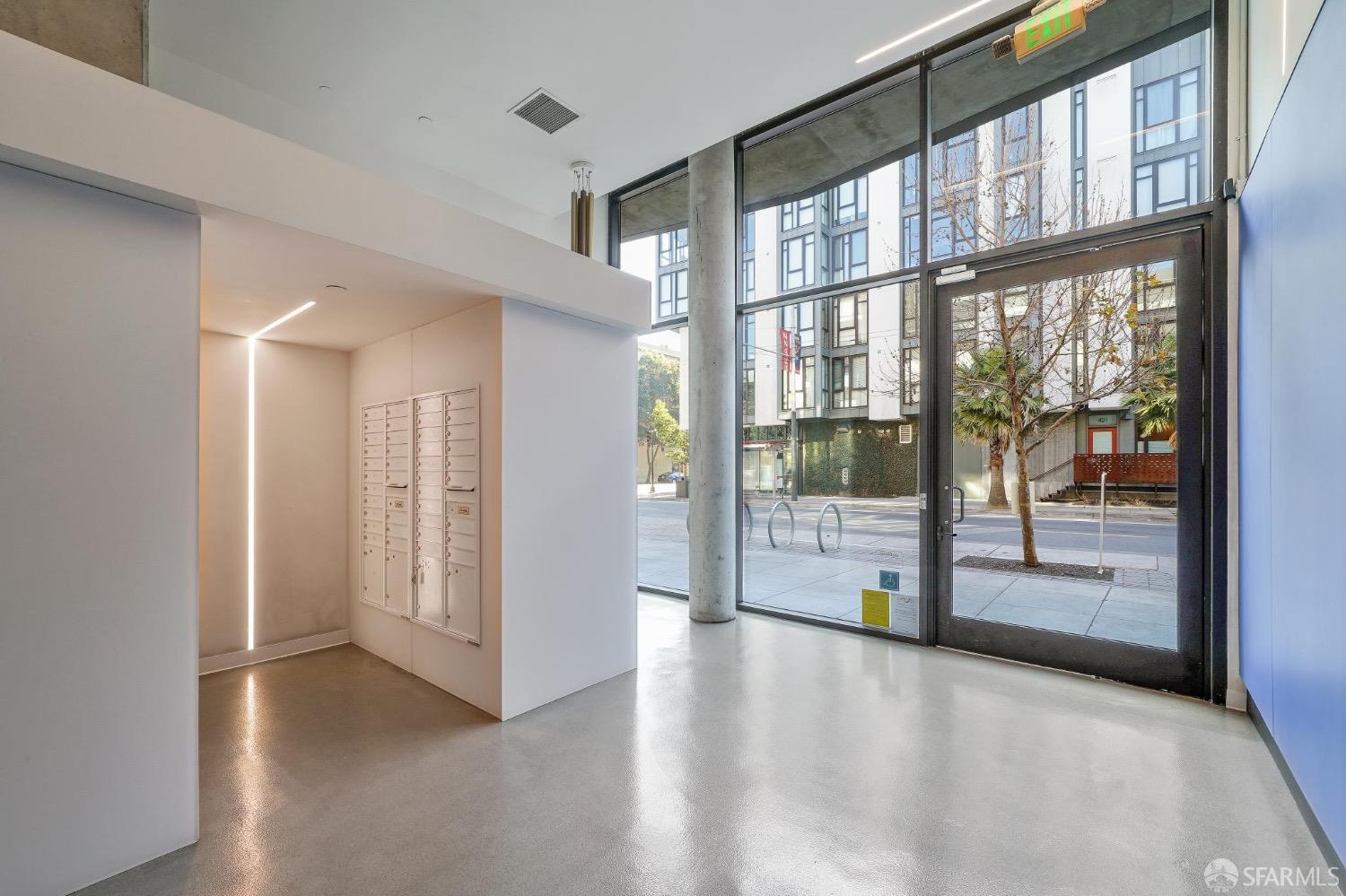 400 Grove Street # 209