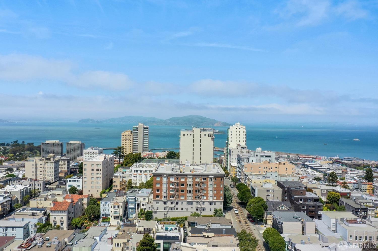 2111 Hyde Street # 403