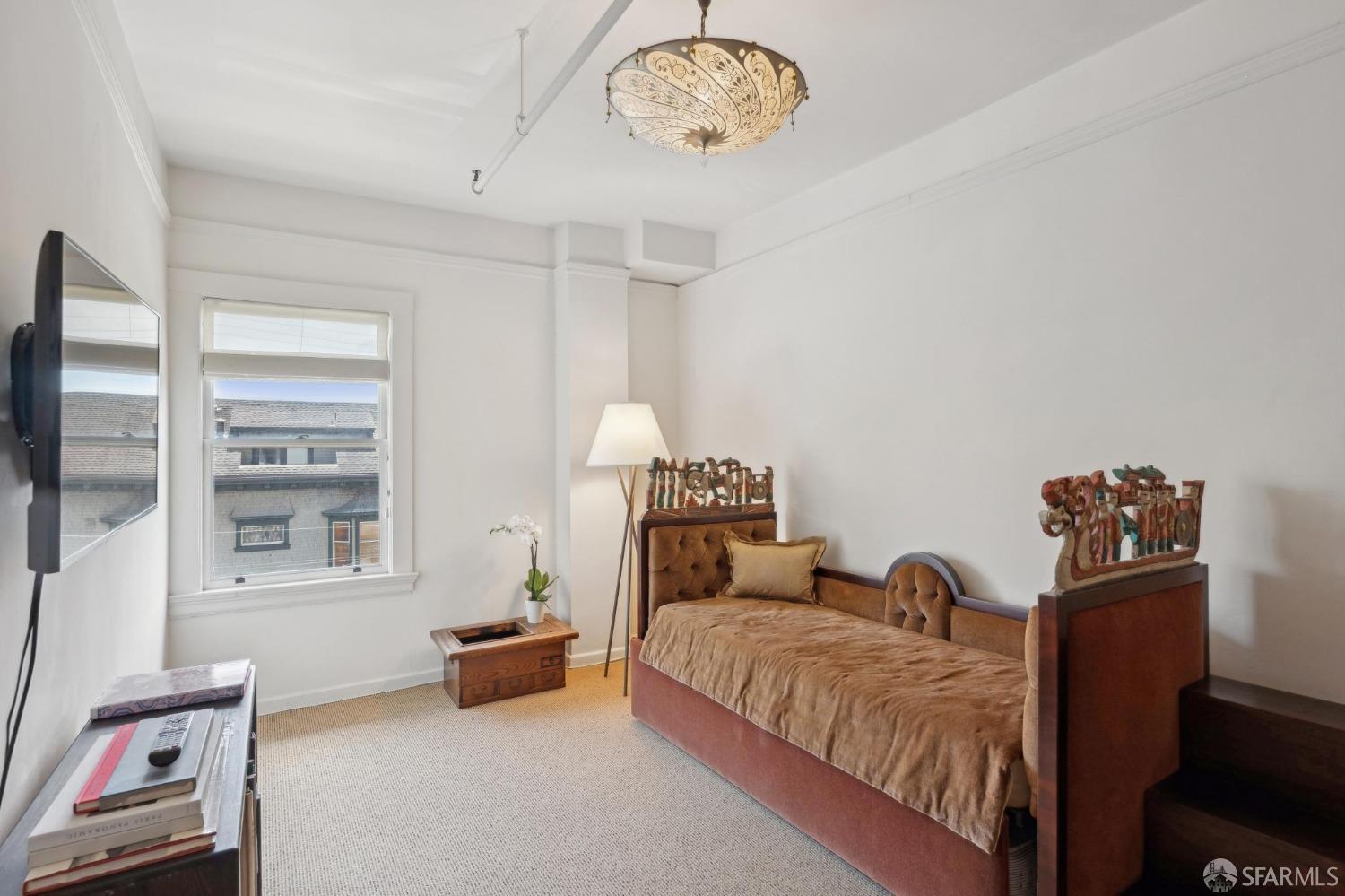 2111 Hyde Street # 403