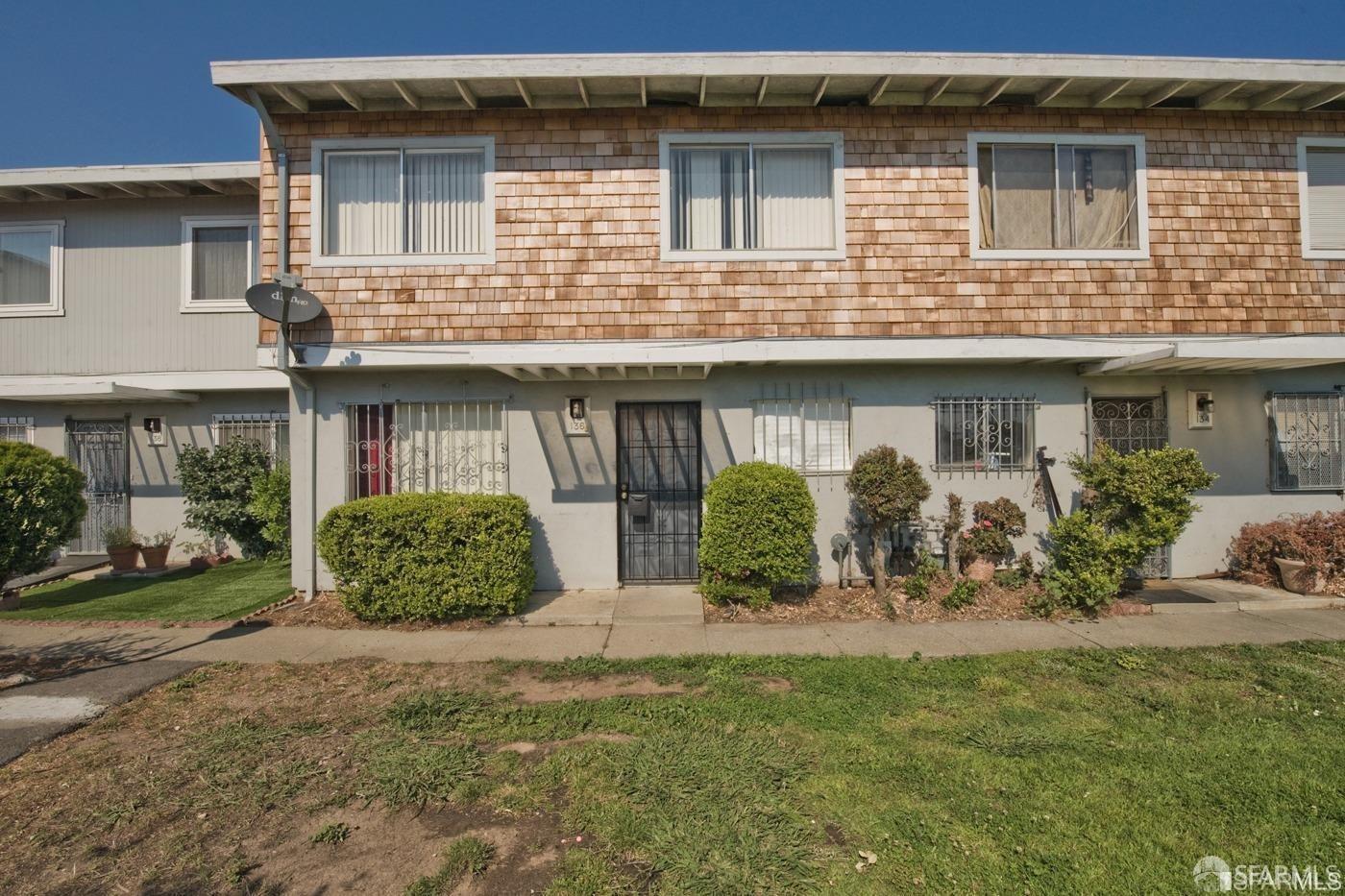 134 Dolphin Court
