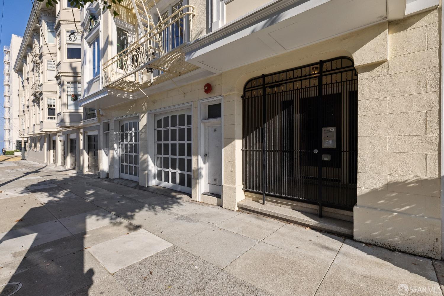 2632 Fillmore Street # 1