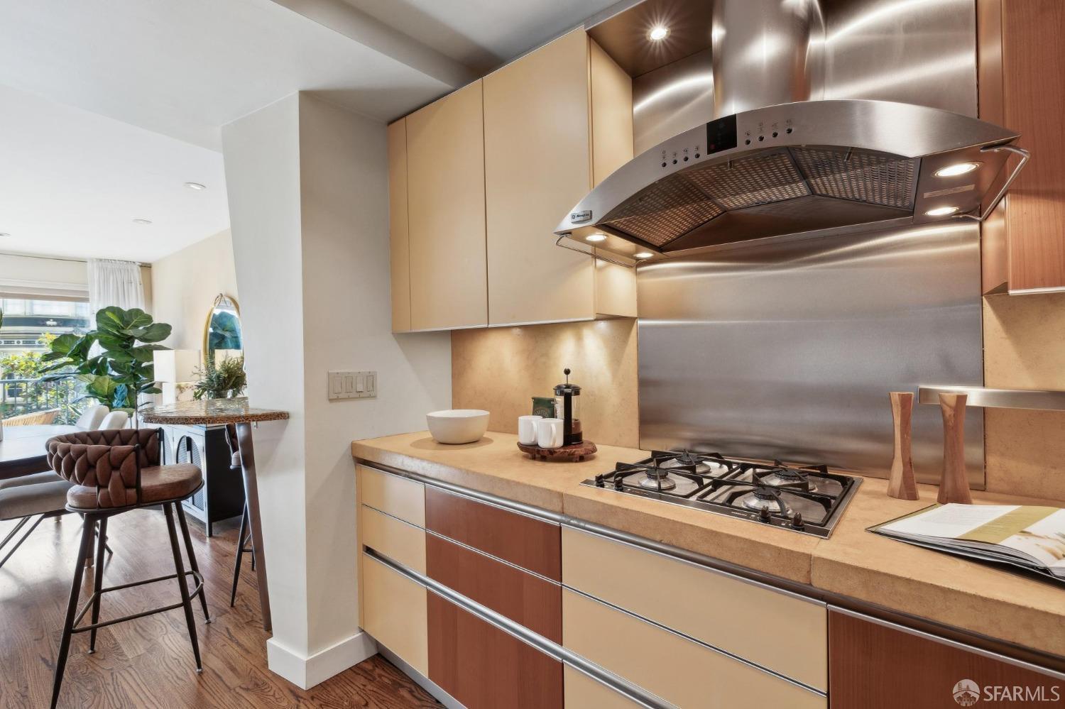 2410 Pacific Avenue # 3