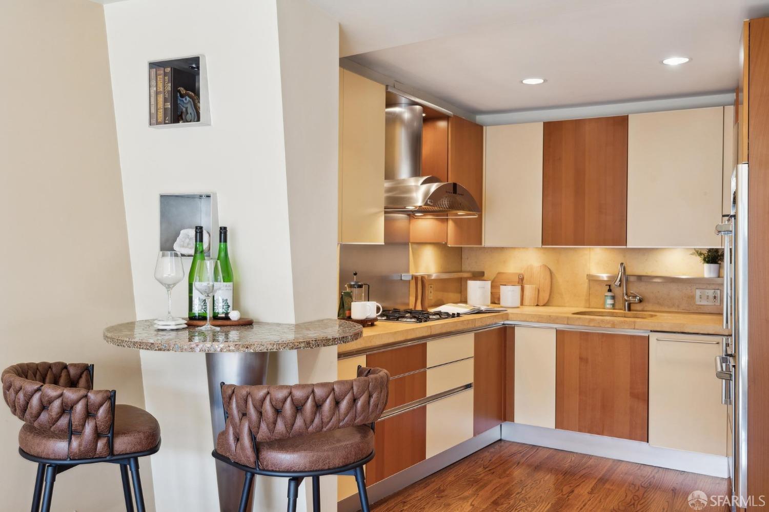 2410 Pacific Avenue # 3
