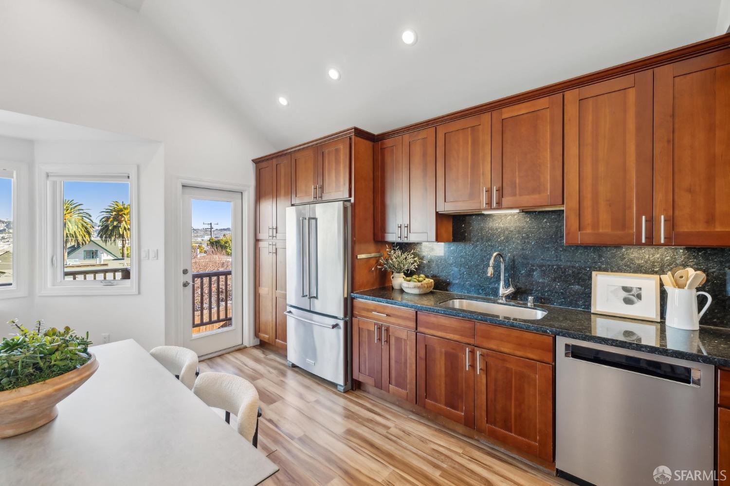 1010 Ingerson Avenue
