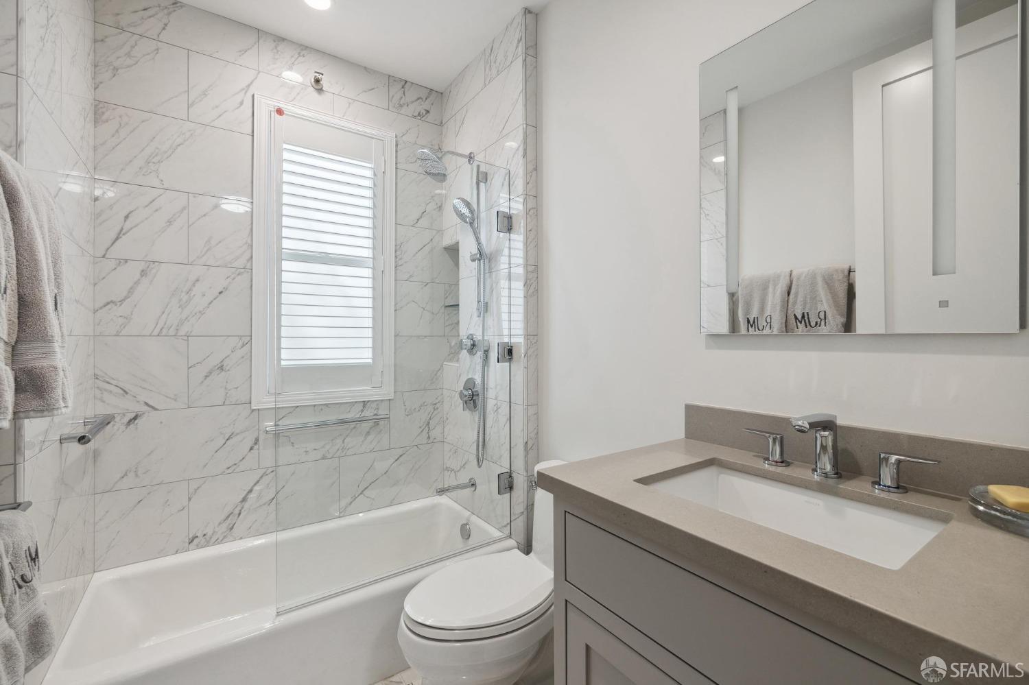 2121 Broadway Street # 3
