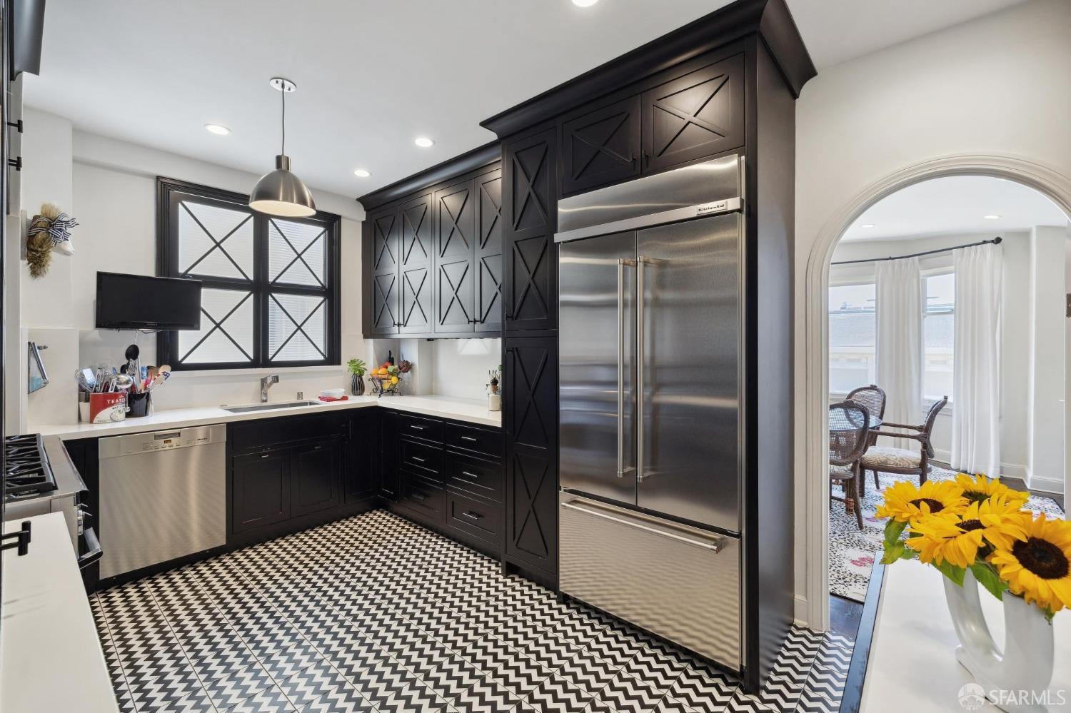 2121 Broadway Street # 3