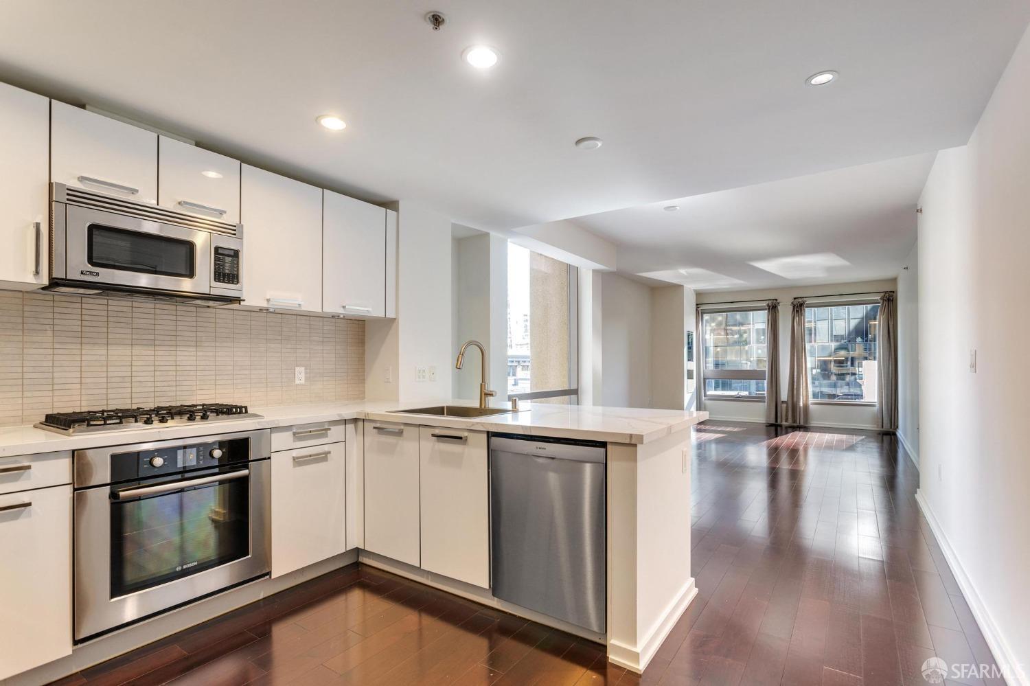 1 Hawthorne Street # 7A