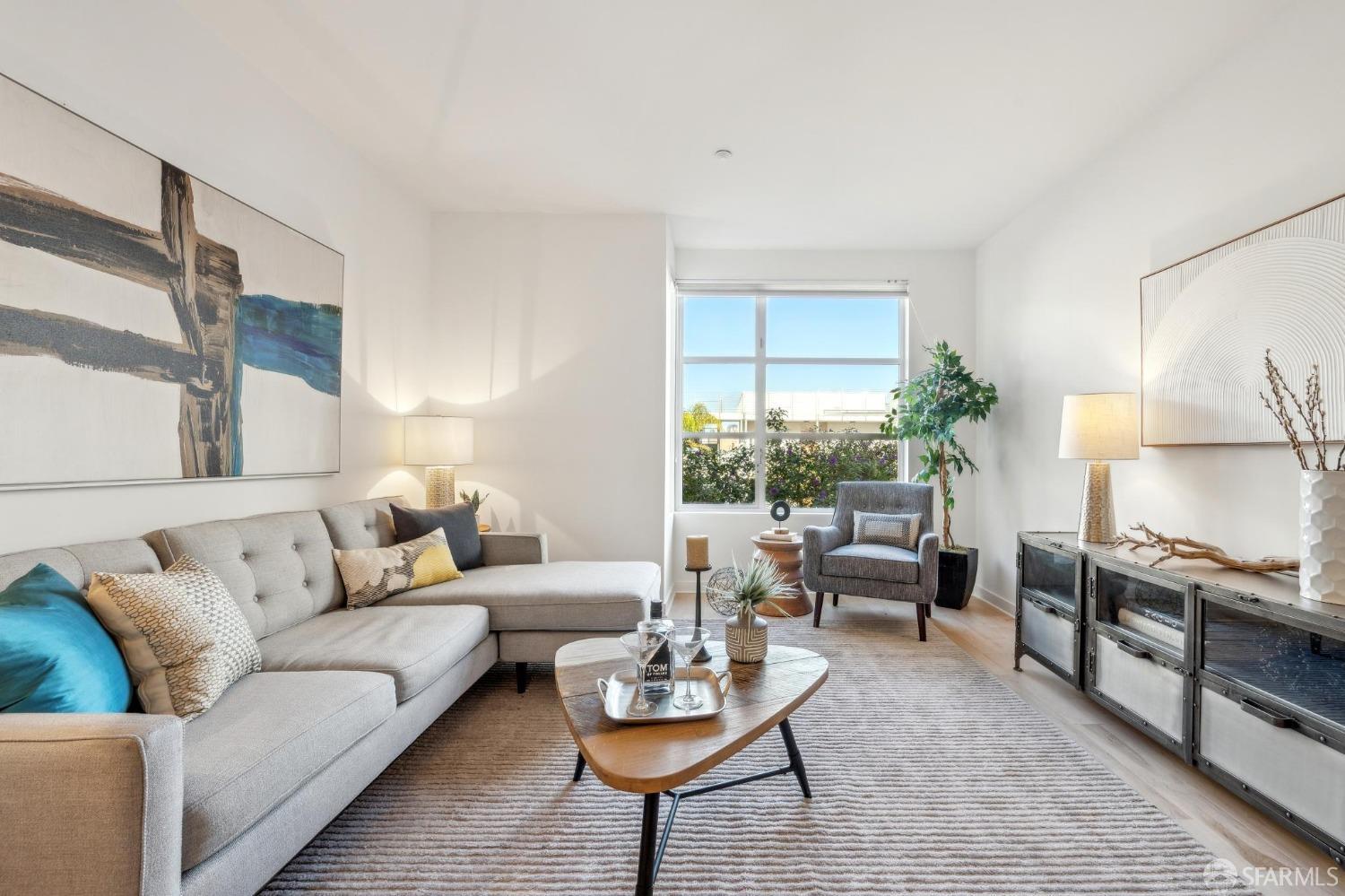 451 Kansas Street # 547