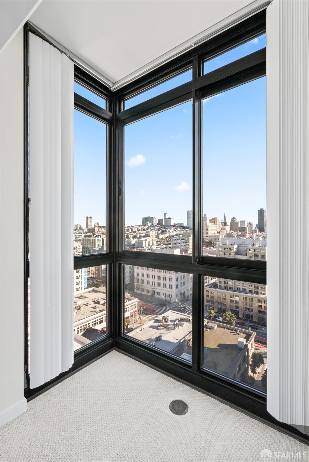 1 Daniel Burnham Court # 1412