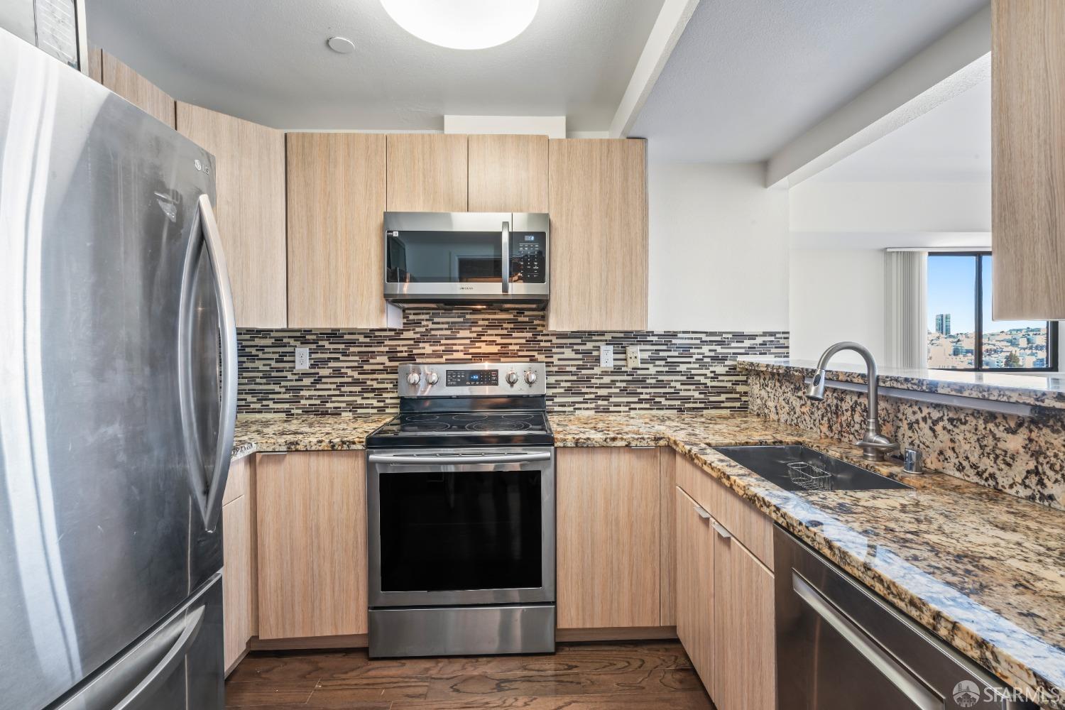 1 Daniel Burnham Court # 1412