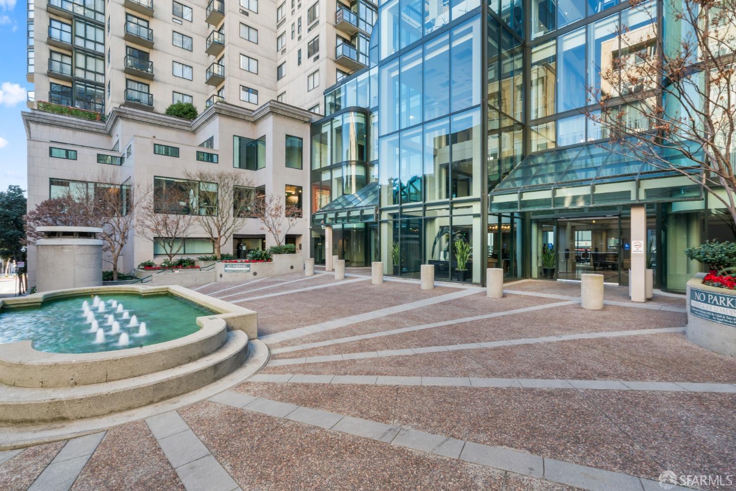 1 Daniel Burnham Court # 1412