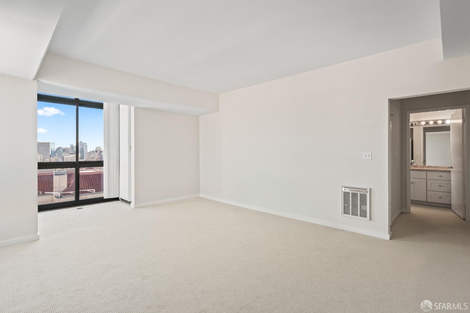 1 Daniel Burnham Court # 1412