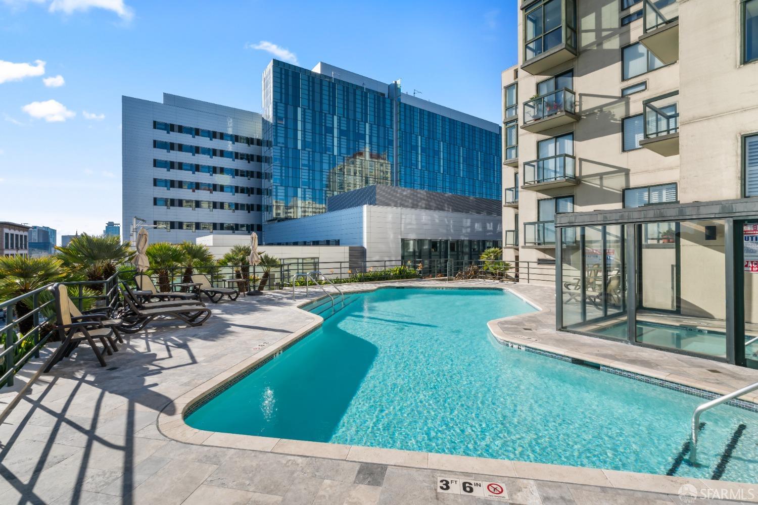 1 Daniel Burnham Court # 1412