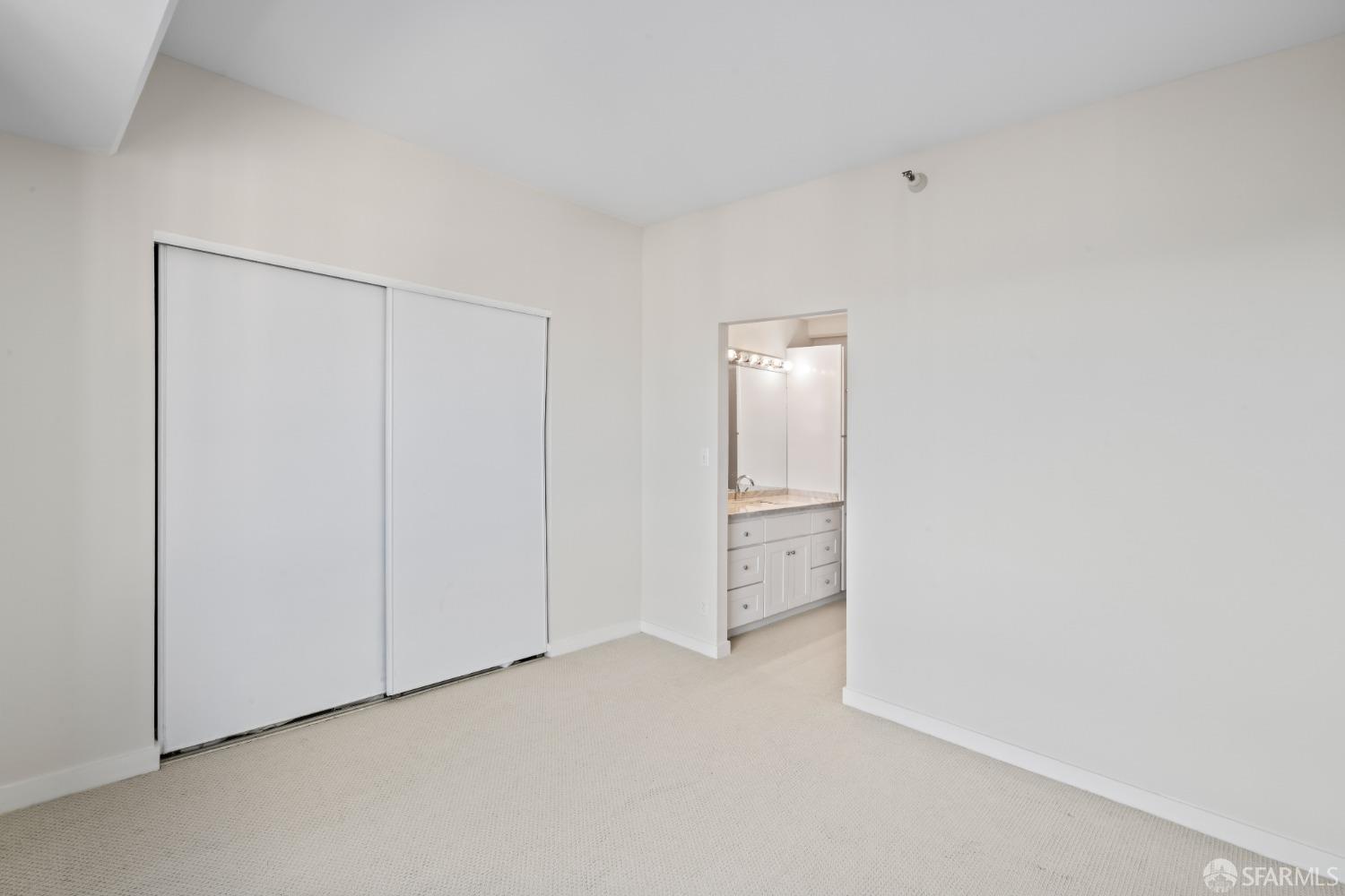 1 Daniel Burnham Court # 1412