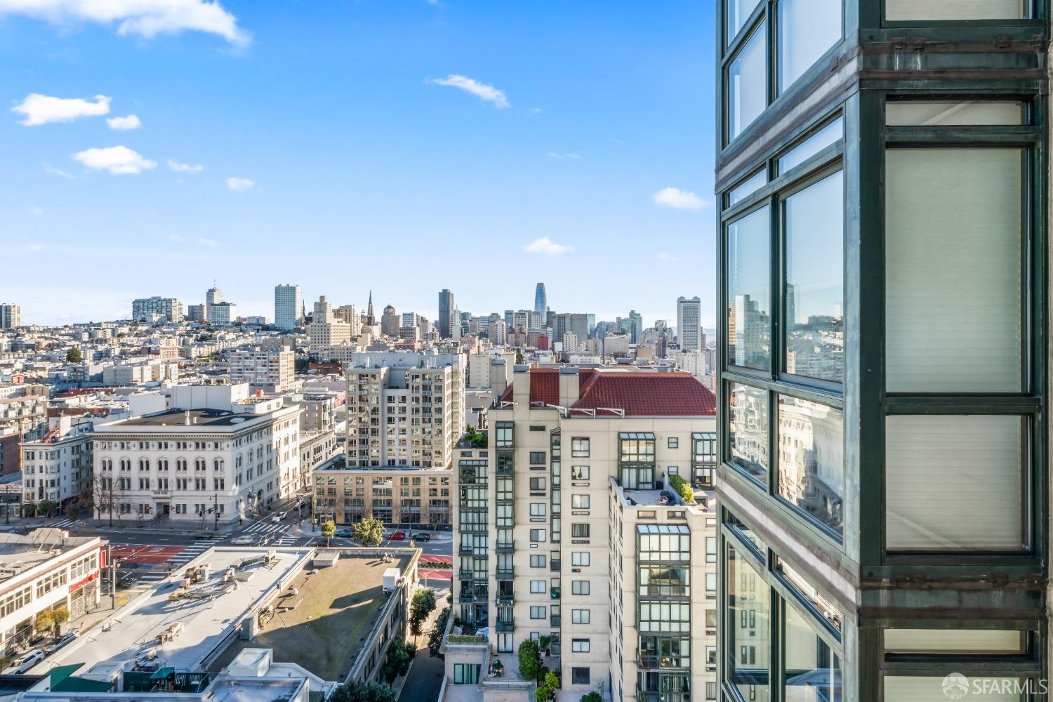 1 Daniel Burnham Court # 1412