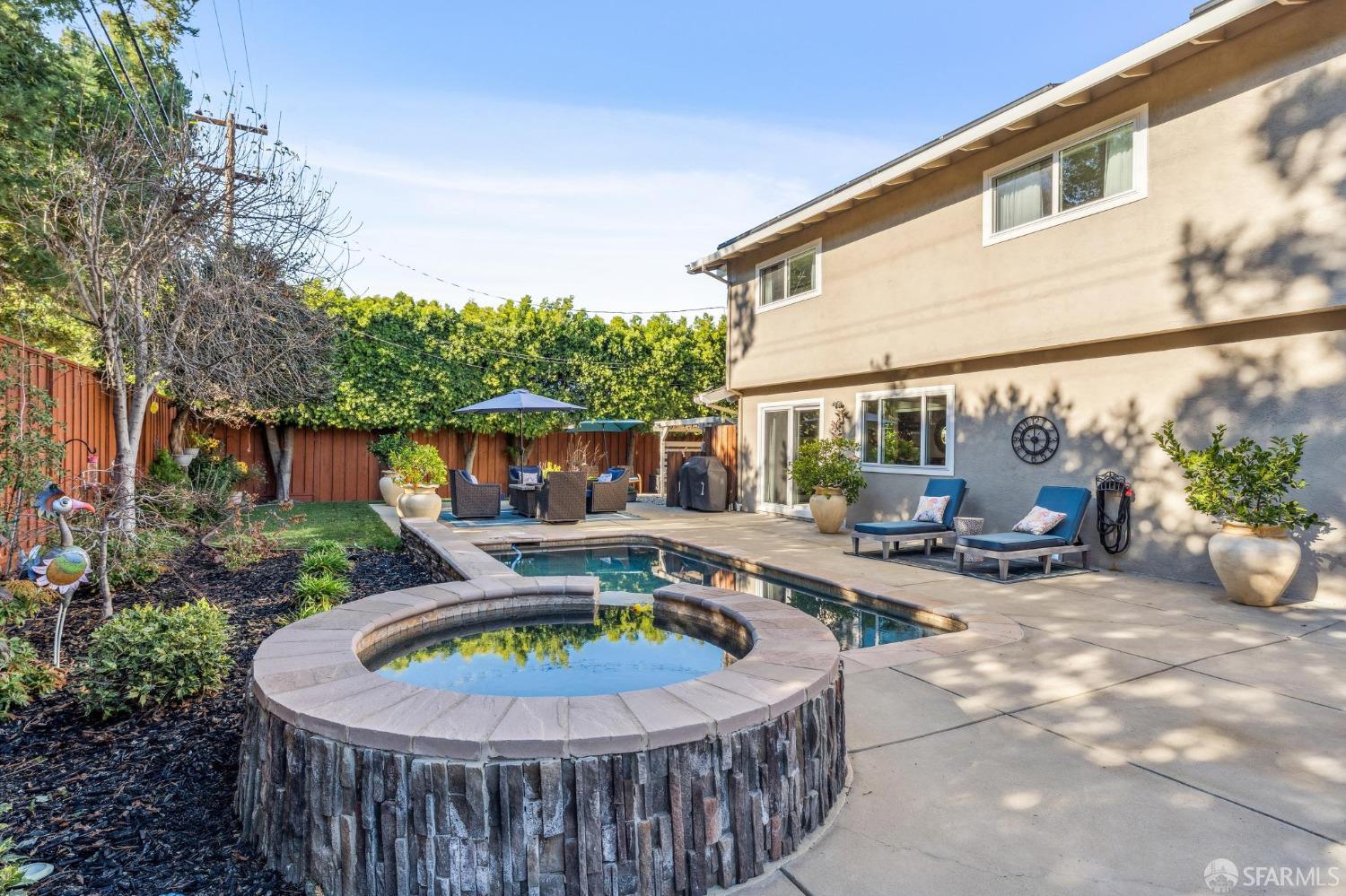 5172 Paul Scarlet Drive