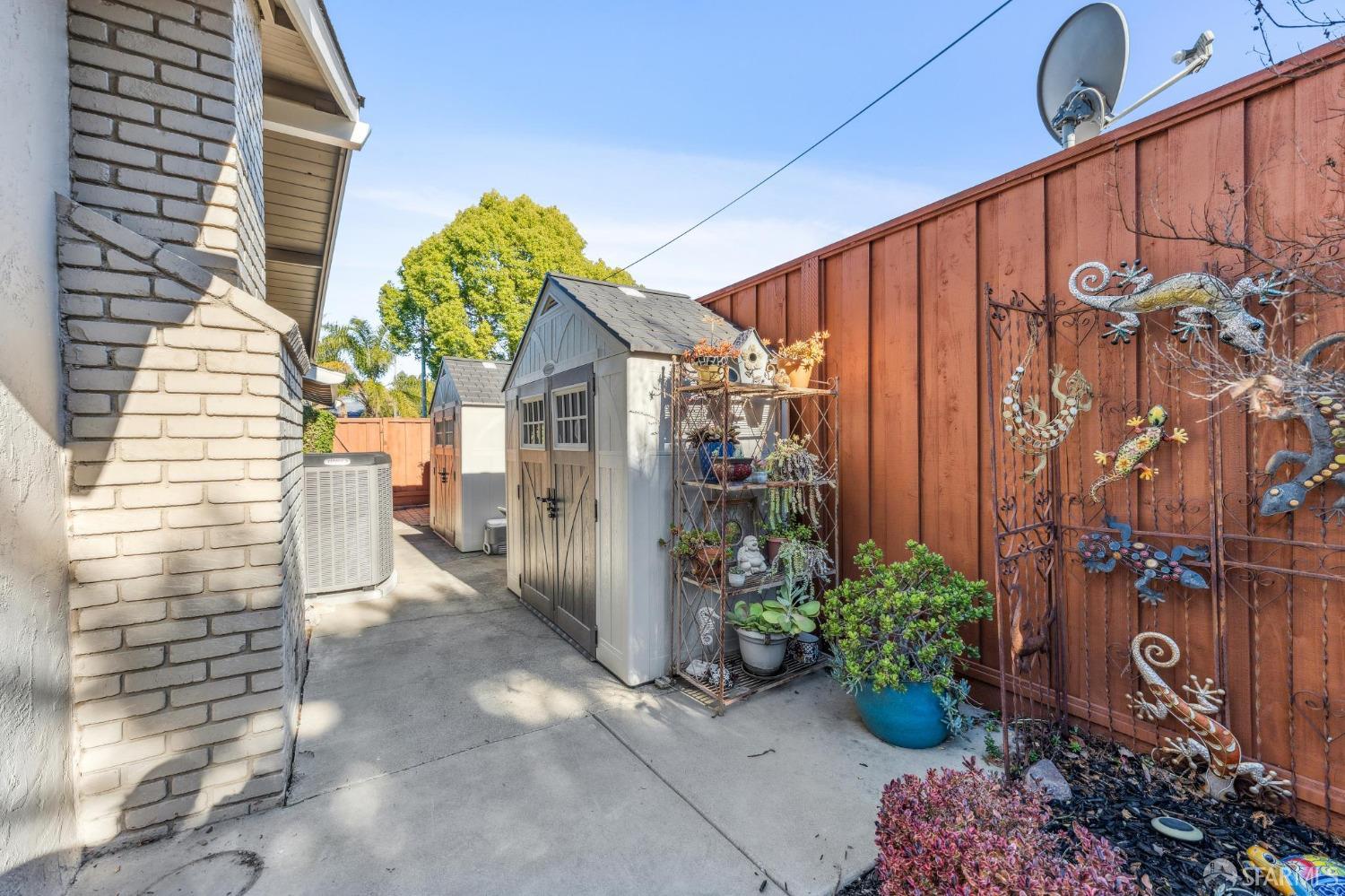 5172 Paul Scarlet Drive