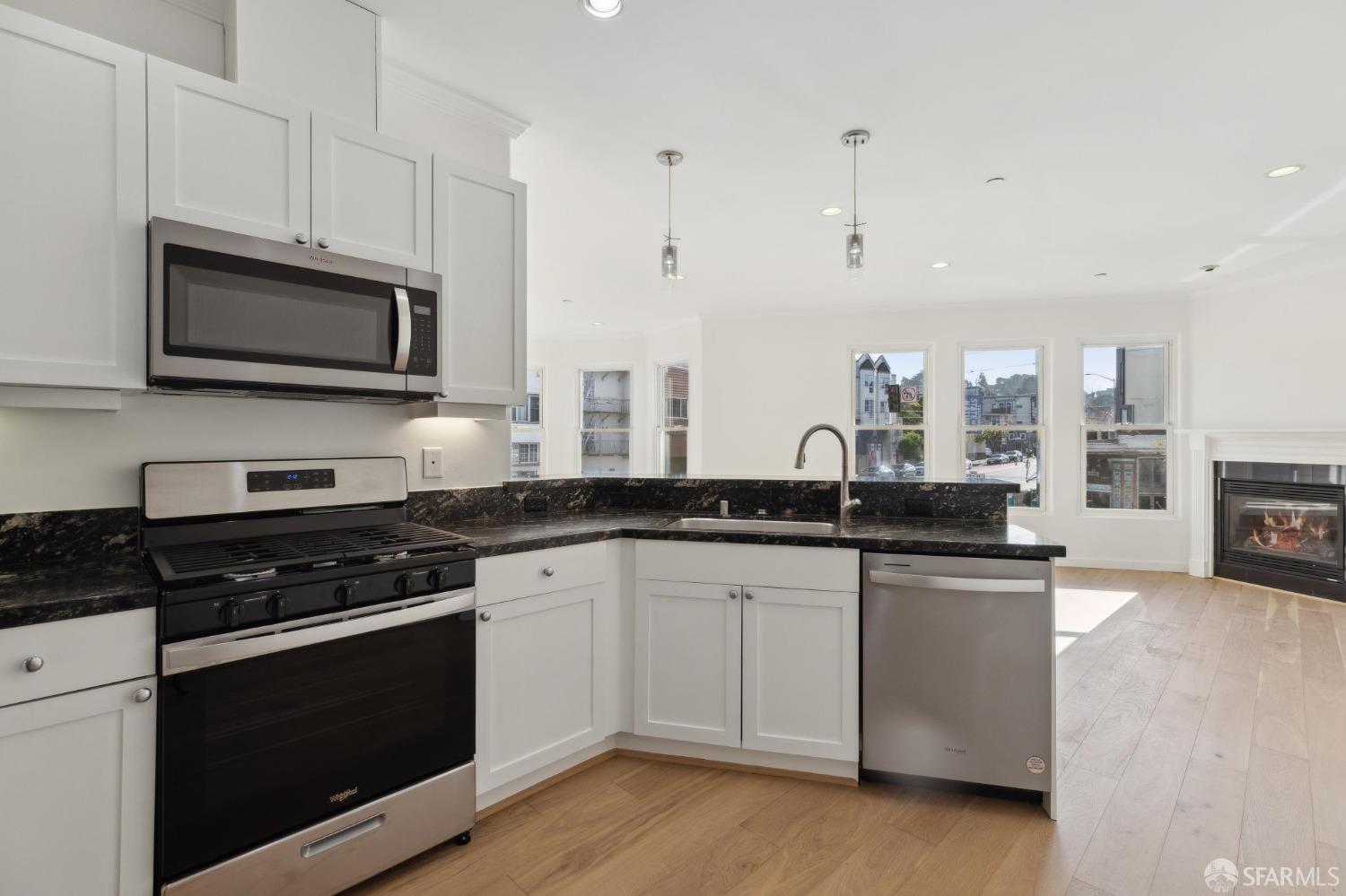 199 Tiffany Avenue # 211