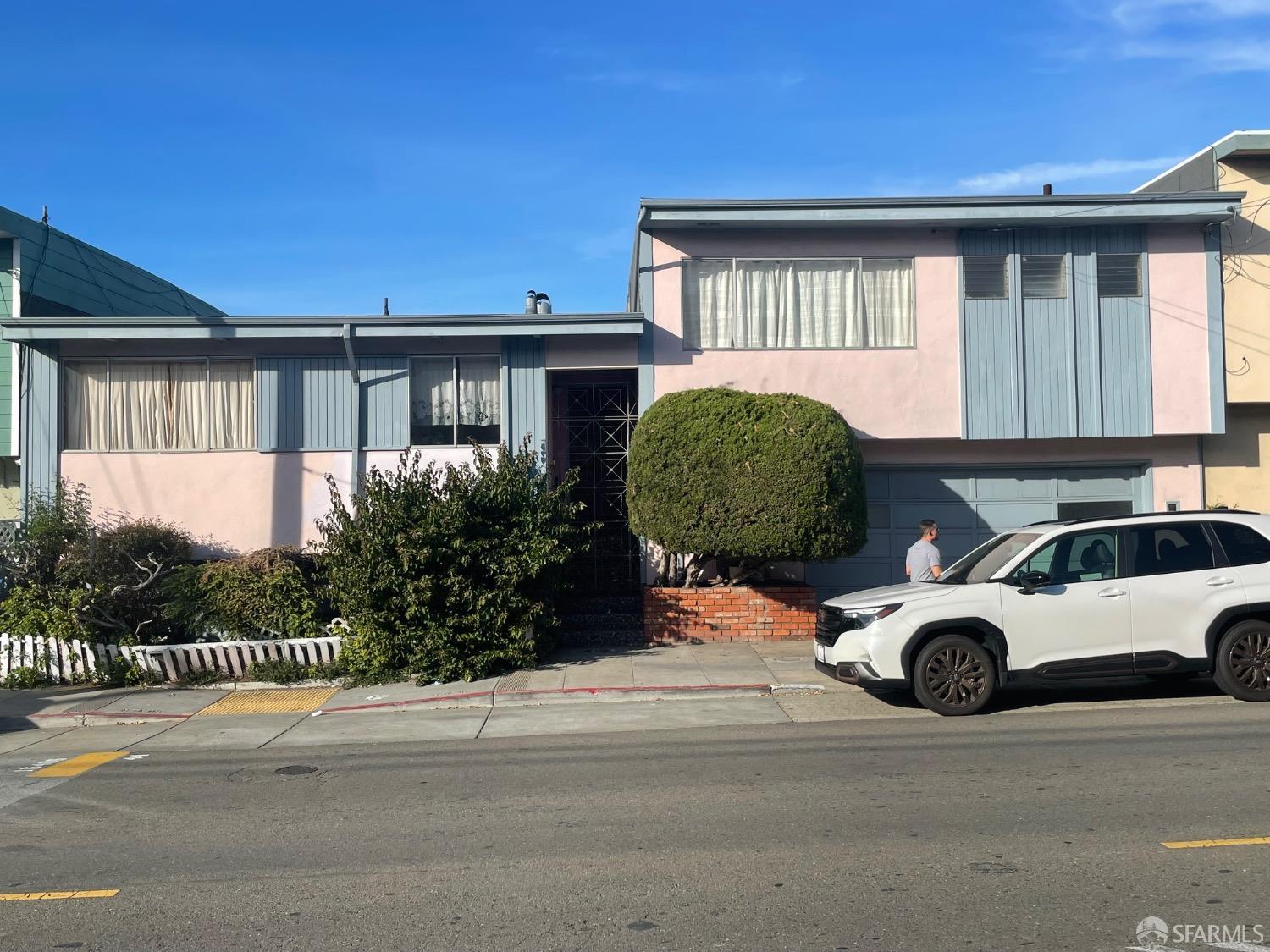 657 Silver Avenue