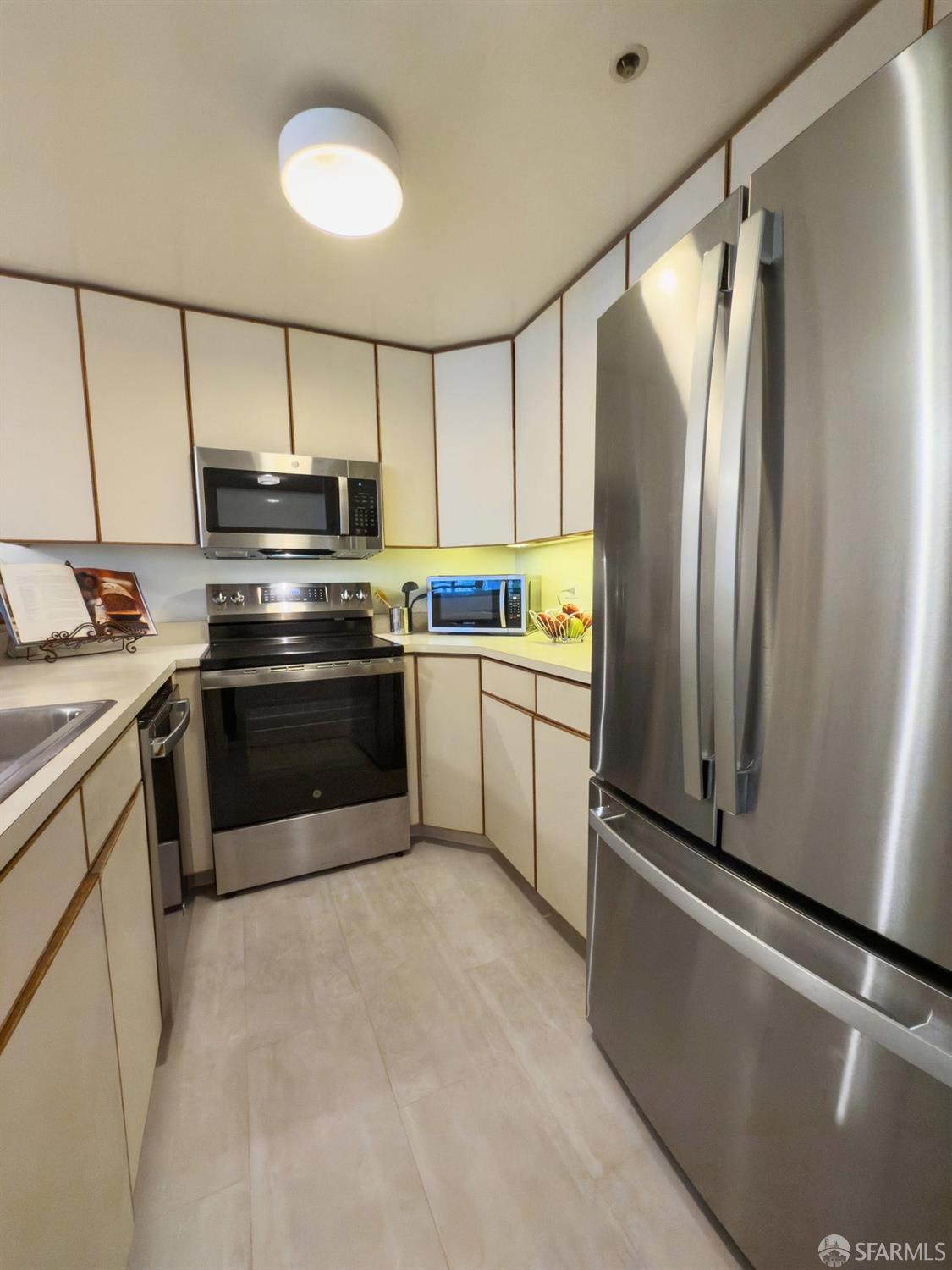 601 Van Ness Avenue # 209
