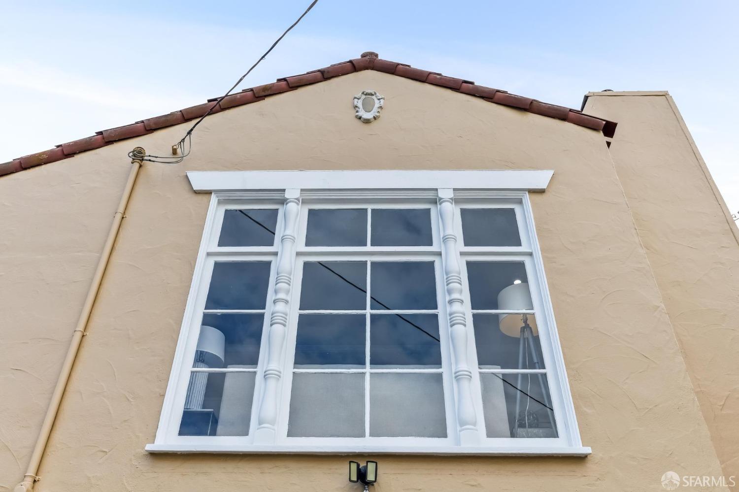 1919 Quesada Avenue