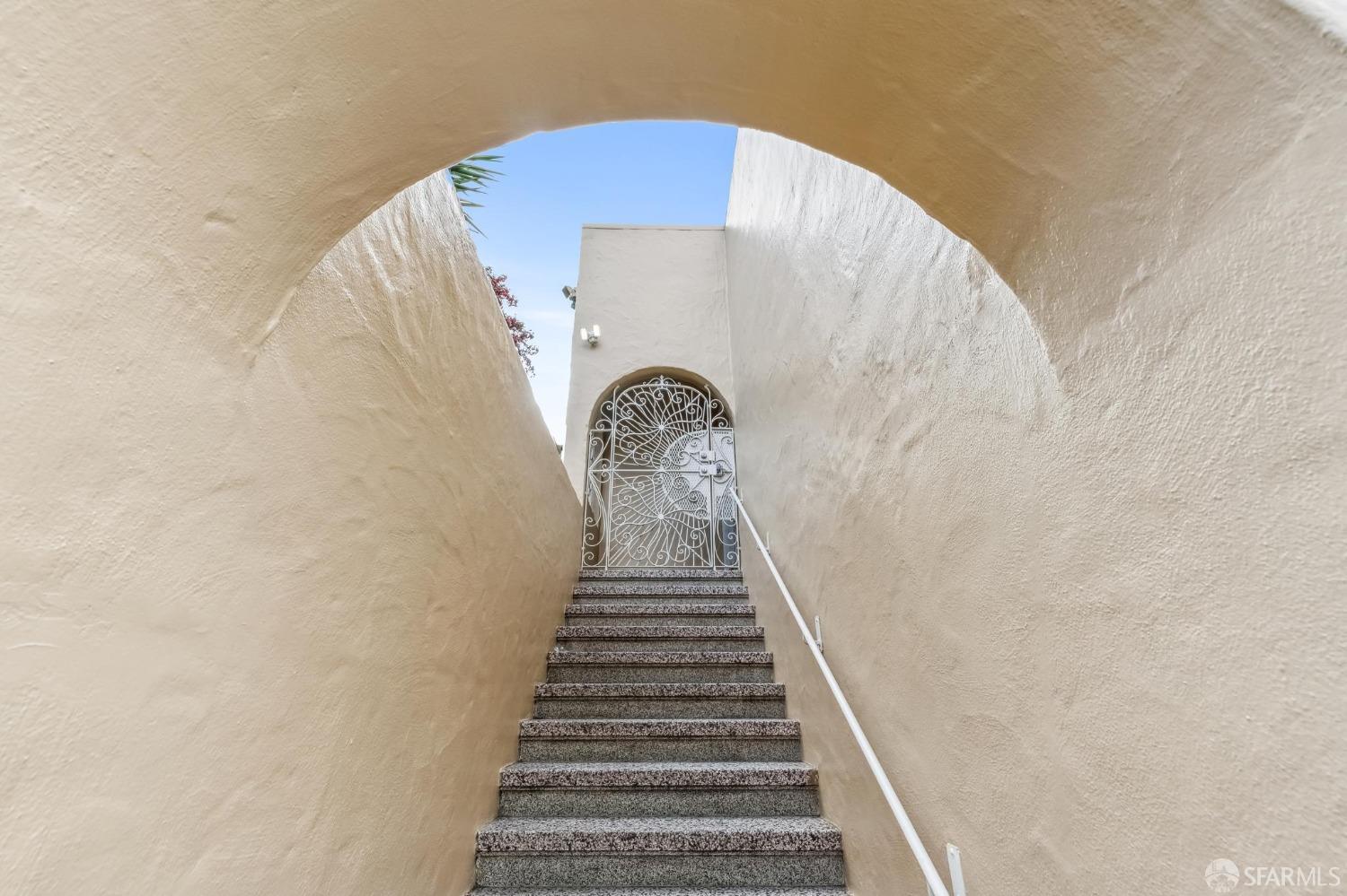 1919 Quesada Avenue