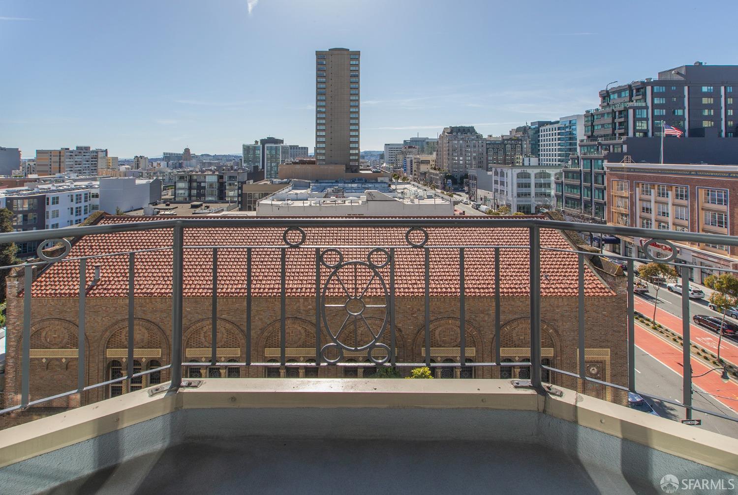 1776 Sacramento Street # 703