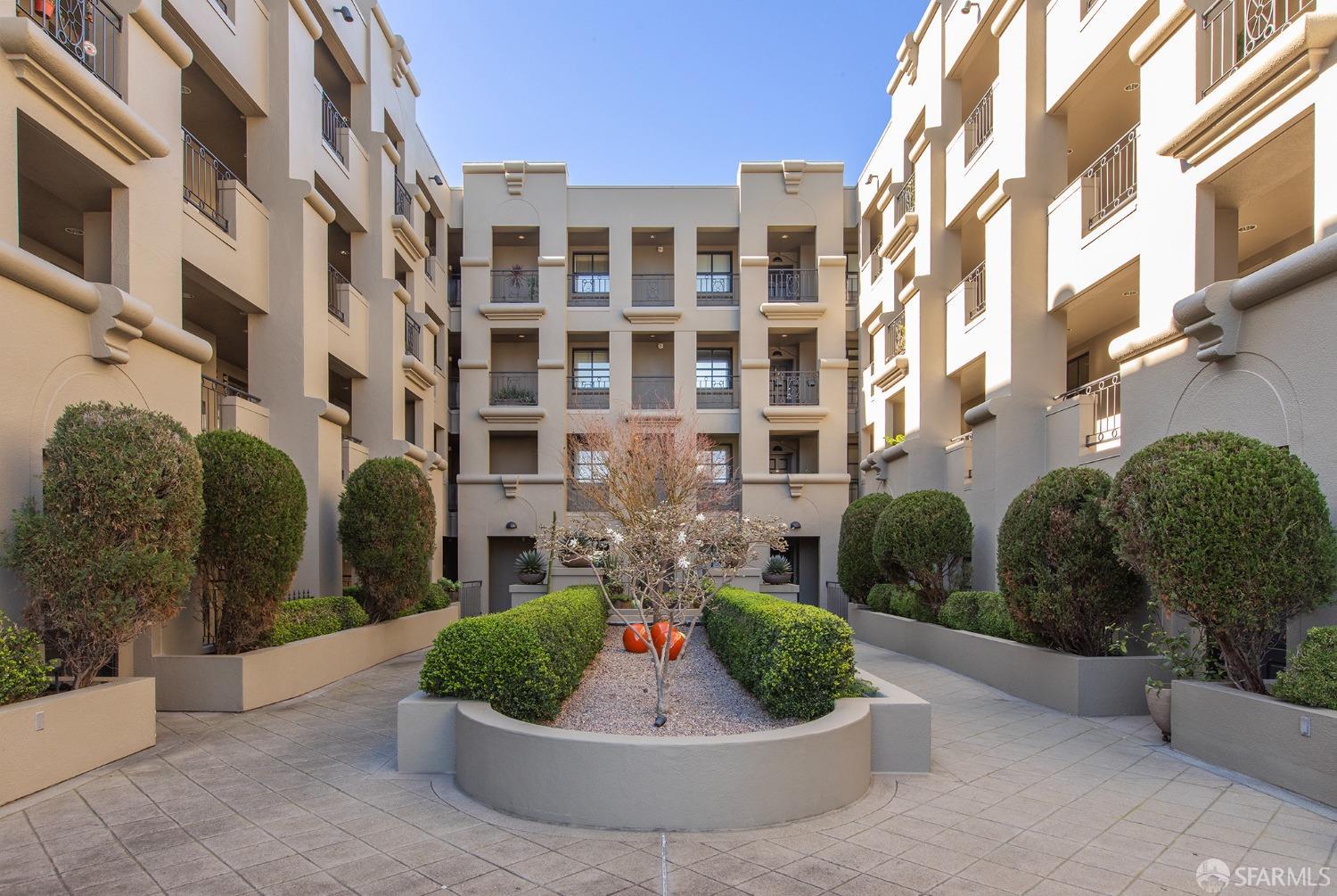 1776 Sacramento Street # 703
