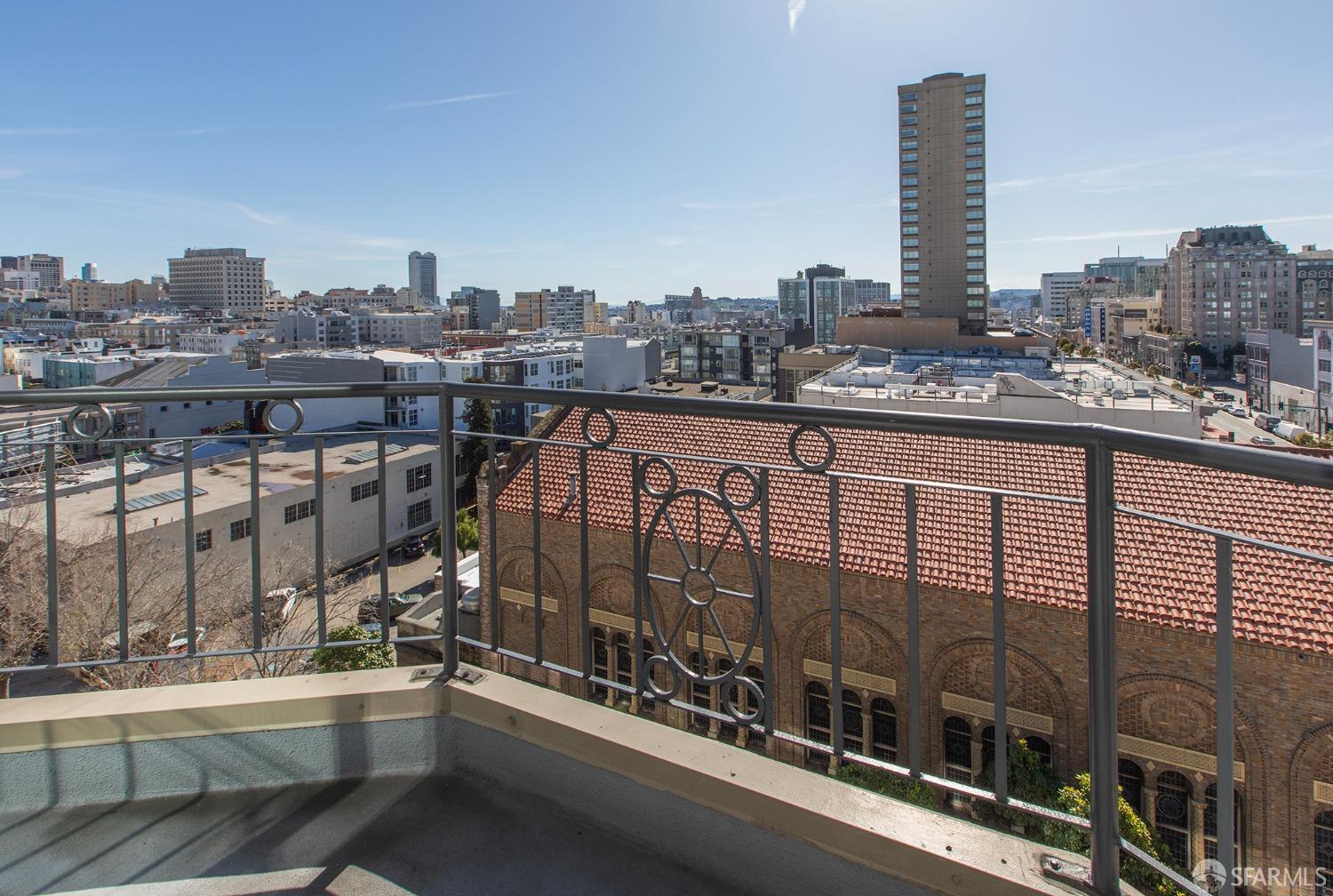 1776 Sacramento Street # 703