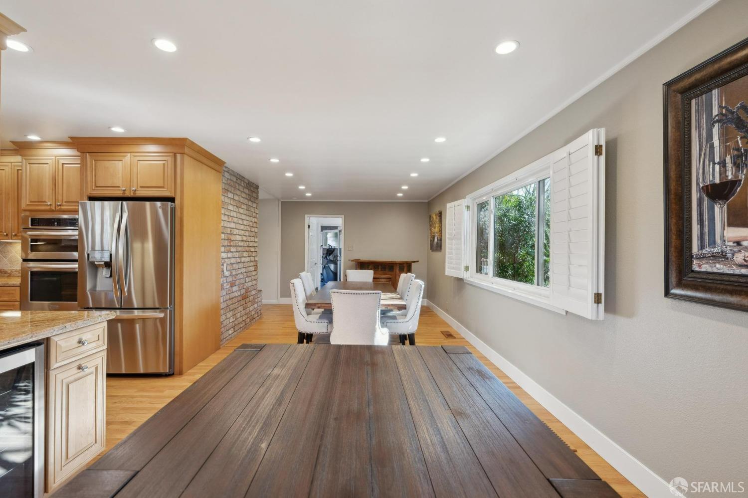 735 Pico Avenue