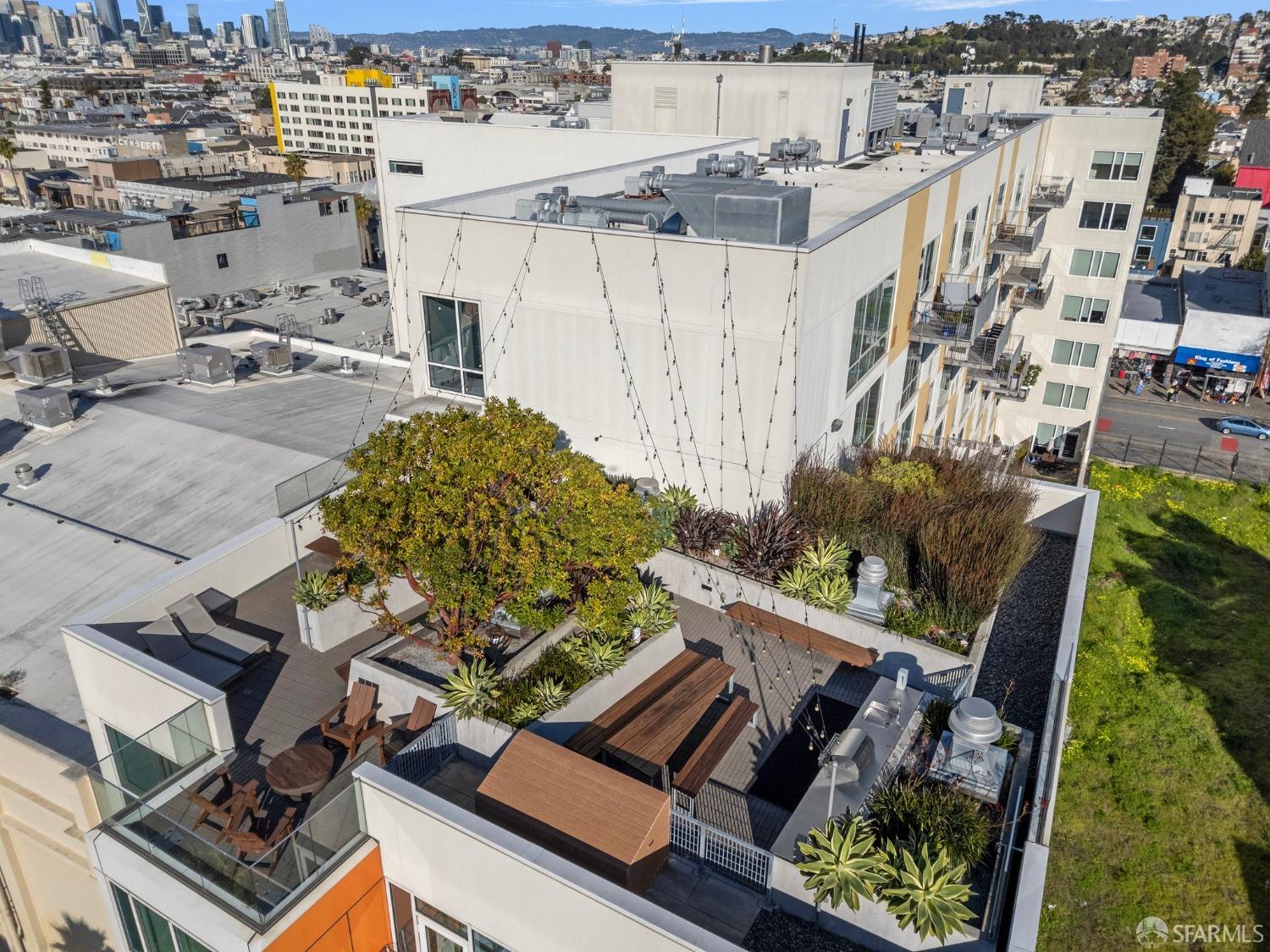 45 Bartlett Street # 607