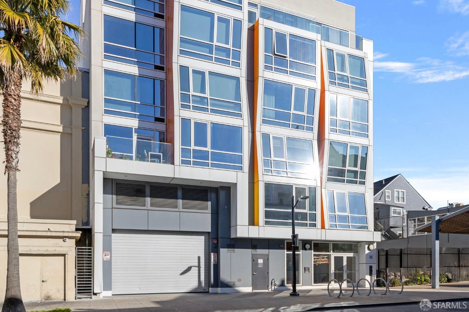 45 Bartlett Street # 607
