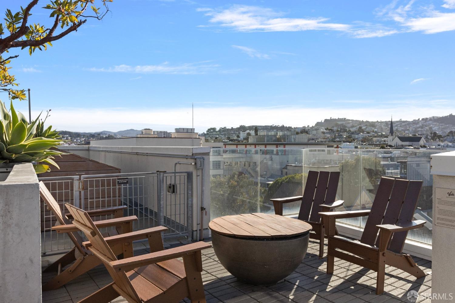 45 Bartlett Street # 607