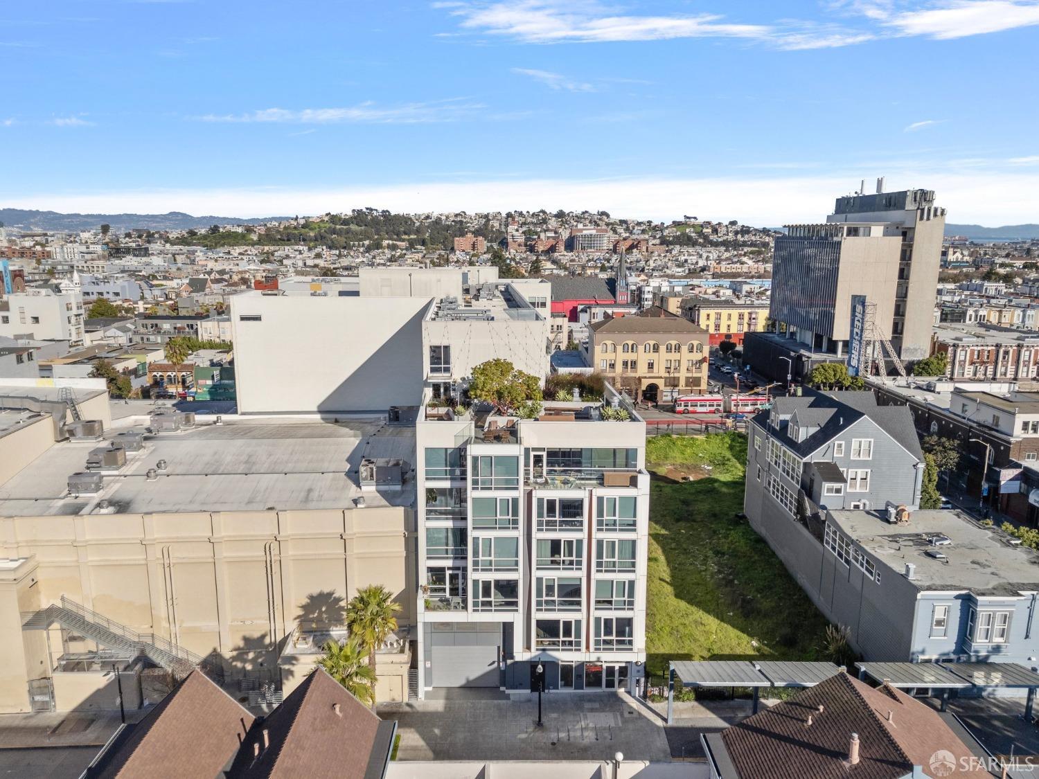 45 Bartlett Street # 607