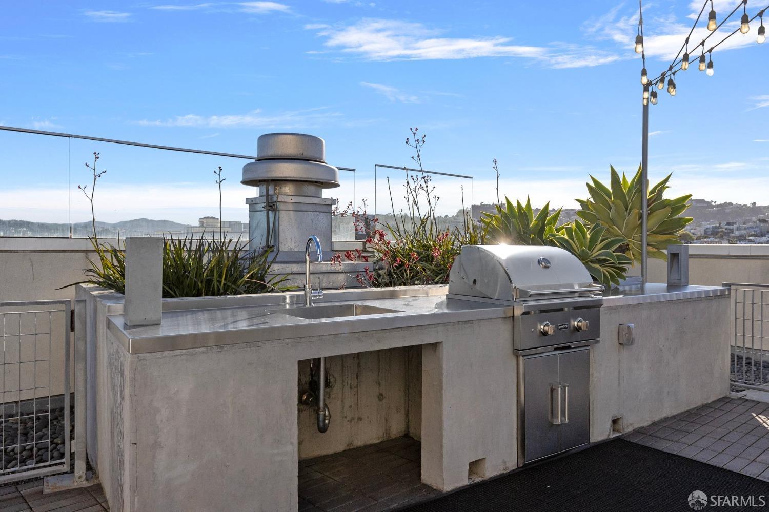45 Bartlett Street # 607