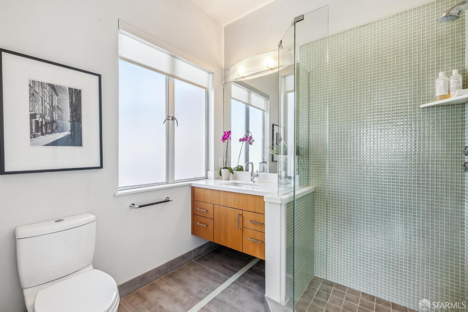 1017 Greenwich Street
