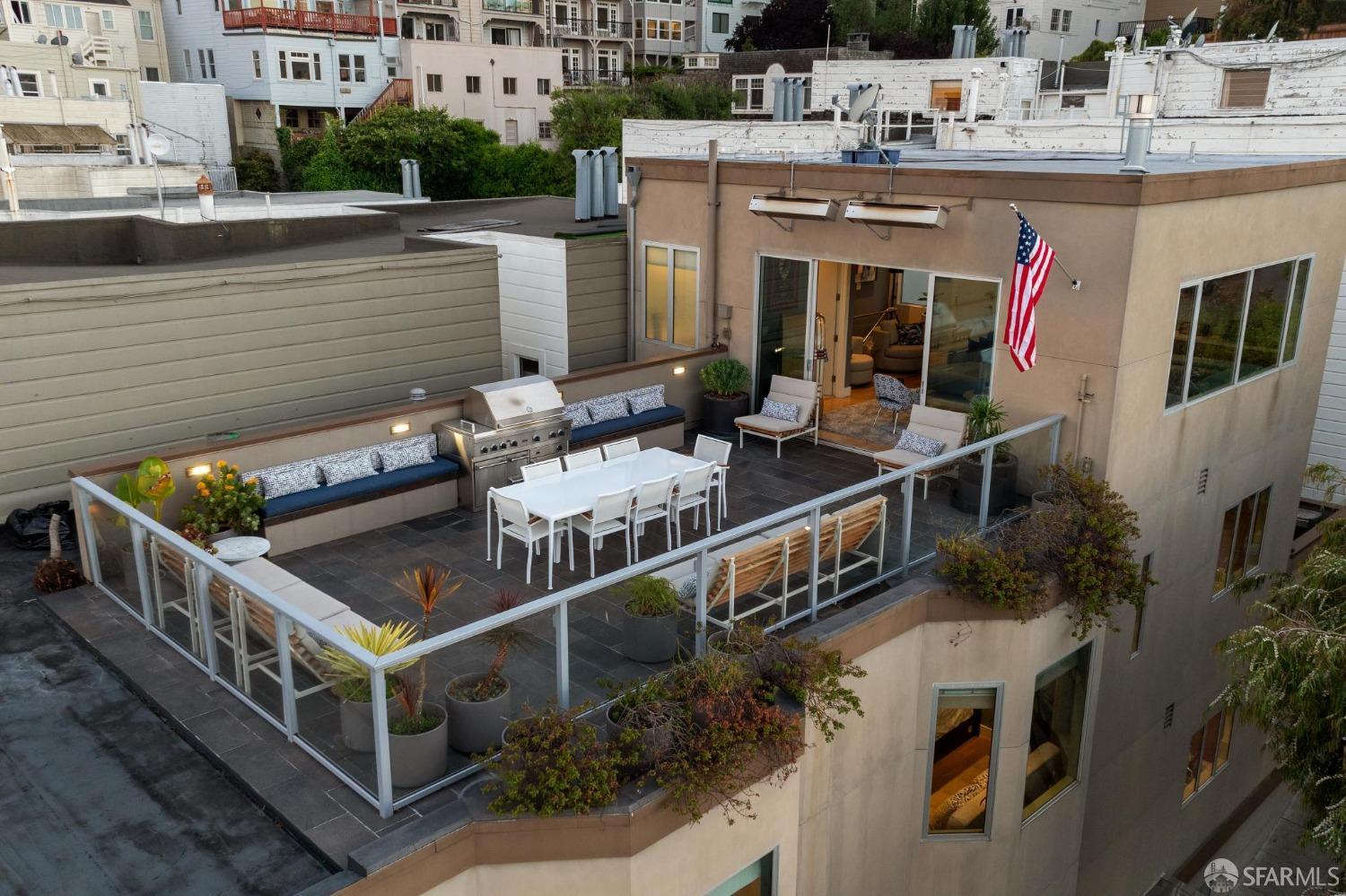 1017 Greenwich Street