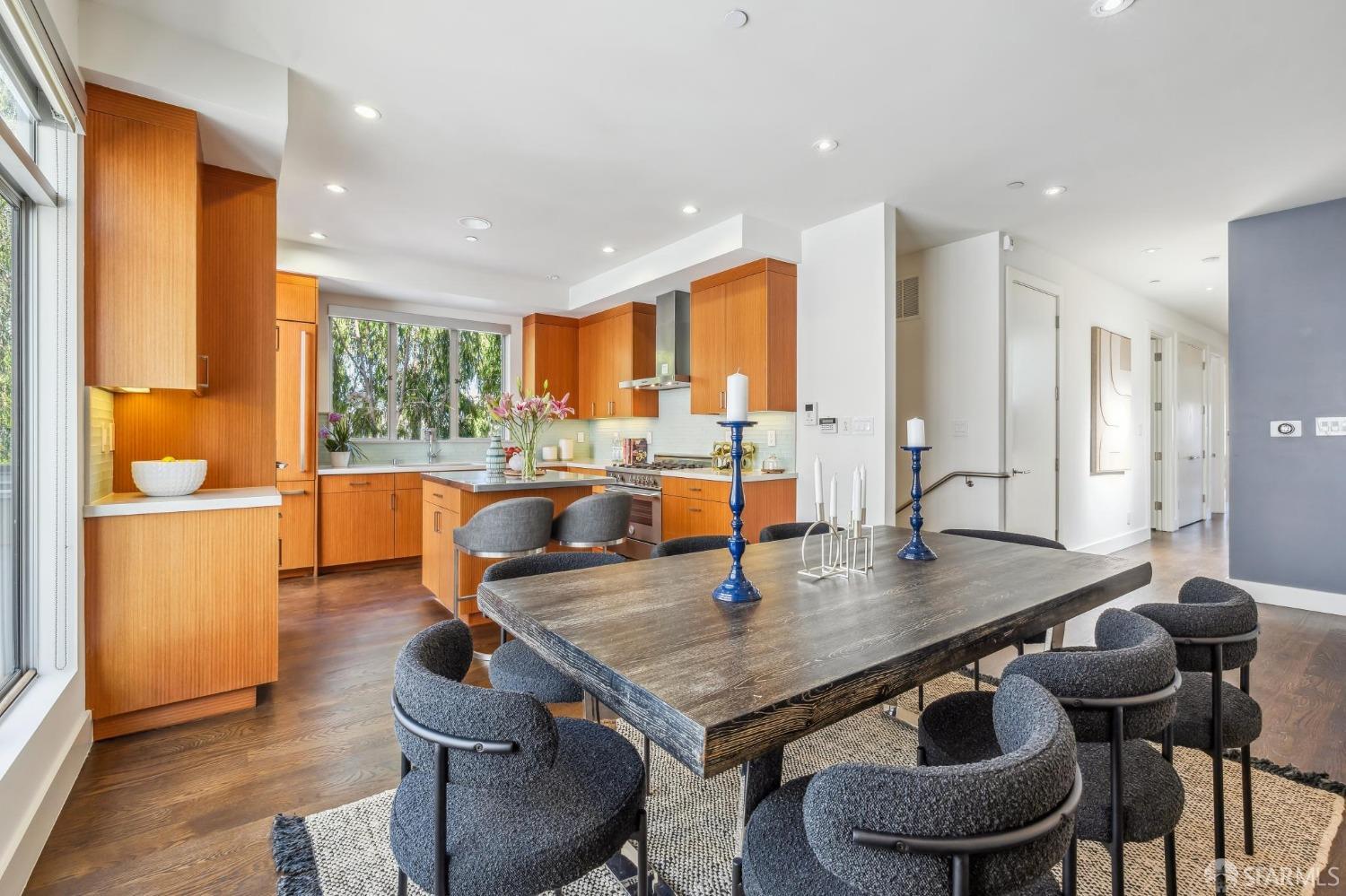 1017 Greenwich Street