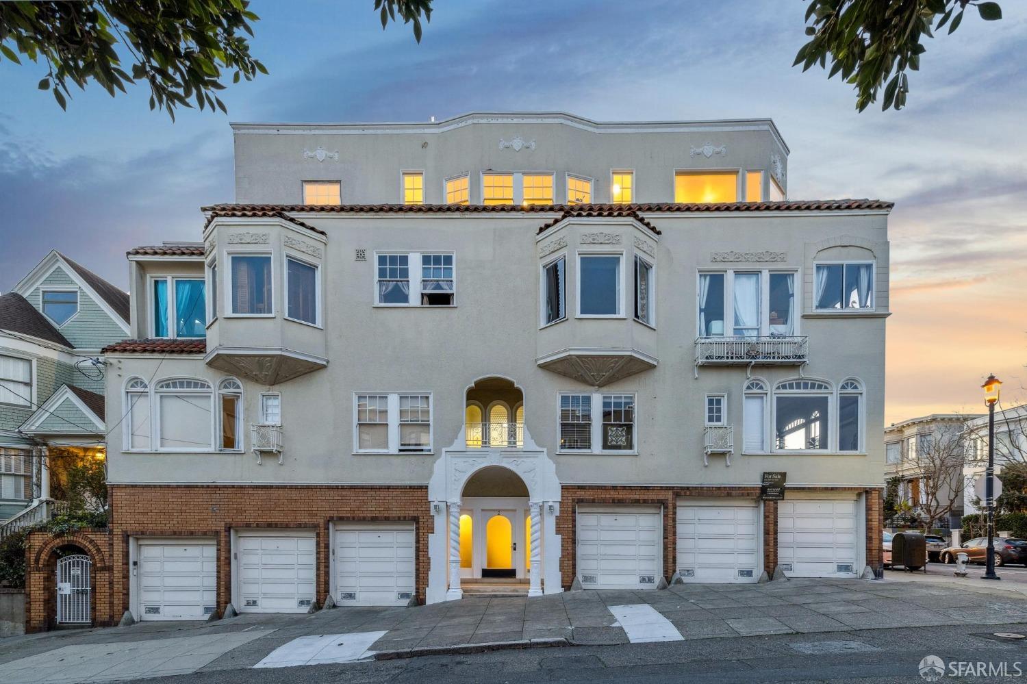 2 Fair Oaks Street # 4