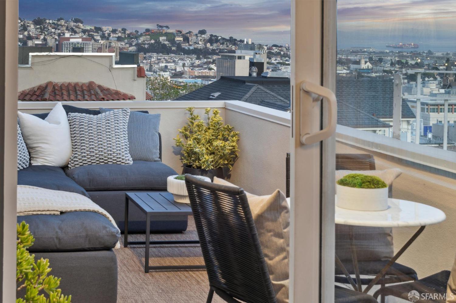 2 Fair Oaks Street # 4