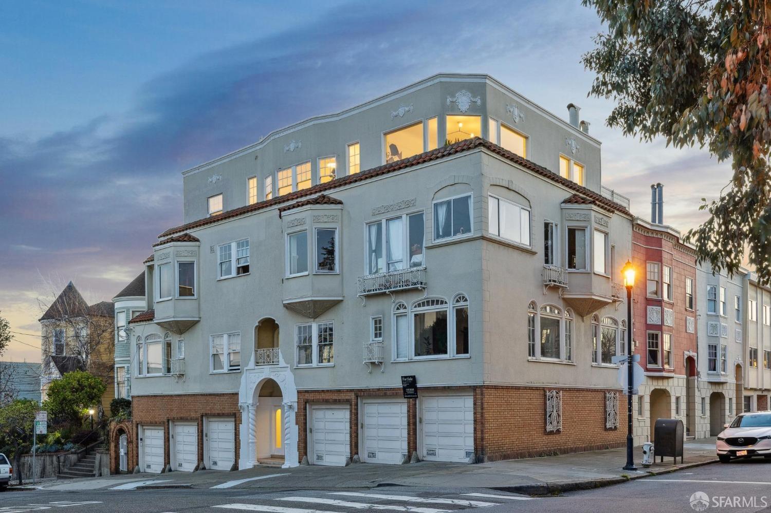 2 Fair Oaks Street # 4